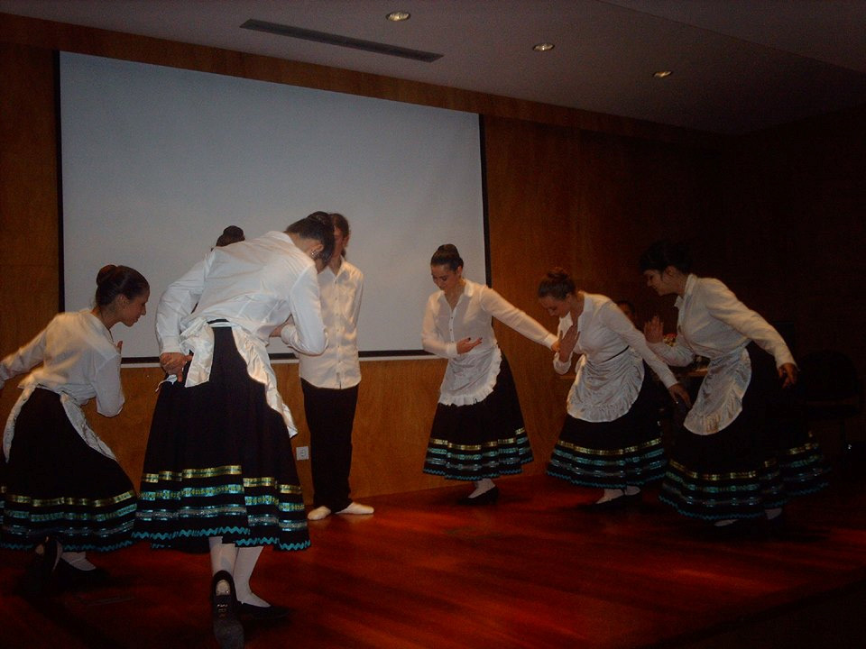 Atuação do bailado da Escola de Dança de Gondomar